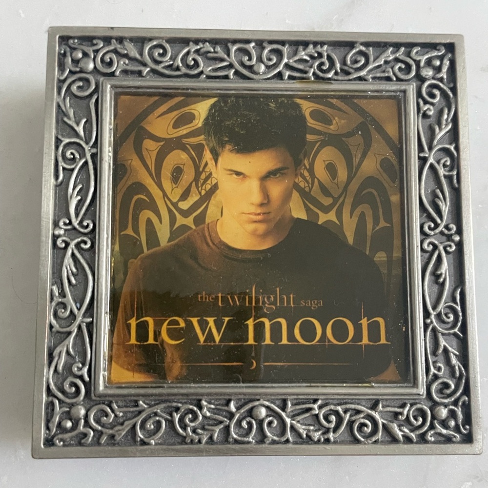 Twilight-  New Moon Jacob Black jewelry tin- gently used. No box .